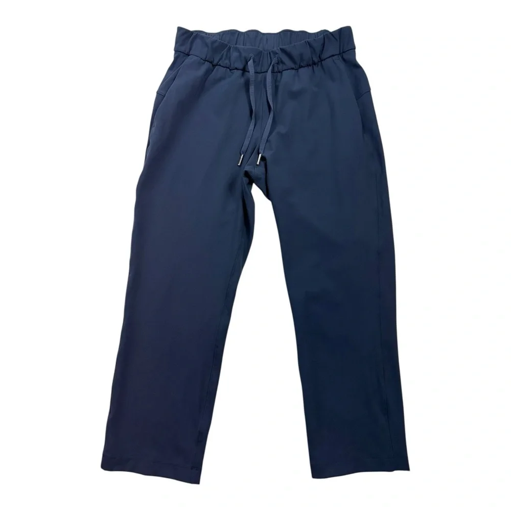 Lululemon On The Fly Crop True Navy Size 6